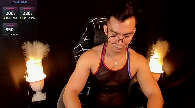 Snapshot of 000batman000 chatting on March 13, 2025, 3:54 am 000batman000 online show from March 13, 2025, 3:54 am