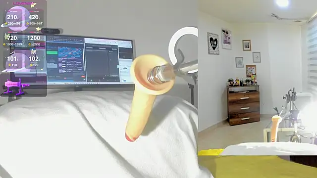 sofi velez online show from November 2, 2025, 5:29 pm