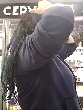 Snapshot of elektra_32 chatting on October 31, 2025, 1:02 am elektra 32 online show from October 31, 2025, 1:02 am