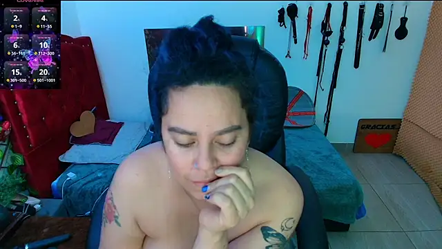 Snapshot of elektra_32 chatting on March 22, 2025, 11:11 am elektra 32 online show from March 22, 2025, 11:11 am