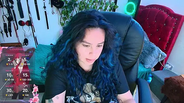 Snapshot of elektra_32 chatting on October 15, 2025, 4:11 am elektra 32 online show from October 15, 2025, 4:11 am