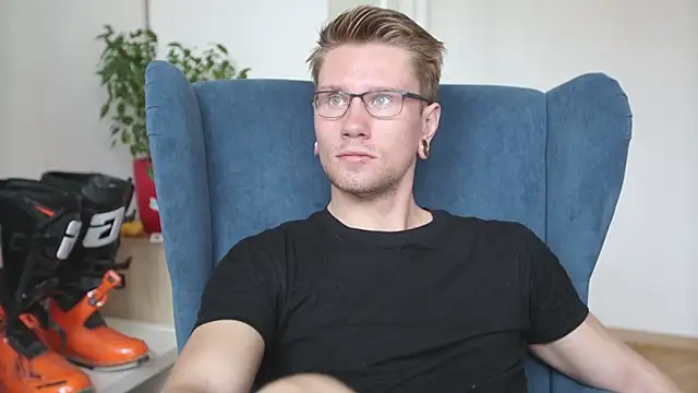 Snapshot of kevin-park chatting on October 15, 2025, 8:33 am kevin-park online show from October 15, 2025, 8:33 am