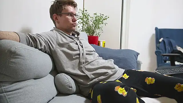 Snapshot of kevin-park chatting on December 15, 2025, 7:25 am kevin-park online show from December 15, 2025, 7:25 am