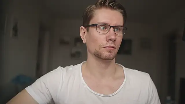 Snapshot of kevin-park chatting on March 13, 2025, 6:37 am kevin-park online show from March 13, 2025, 6:37 am