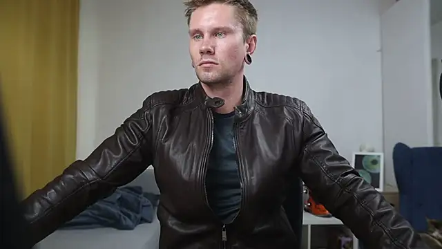 Snapshot of kevin-park chatting on September 21, 2025, 3:06 pm kevin-park online show from September 21, 2025, 3:06 pm