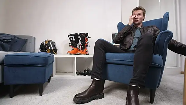 Snapshot of kevin-park chatting on September 20, 2025, 2:00 pm kevin-park online show from September 20, 2025, 2:00 pm