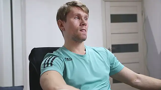 Snapshot of kevin-park chatting on December 17, 2025, 9:03 am kevin-park online show from December 17, 2025, 9:03 am