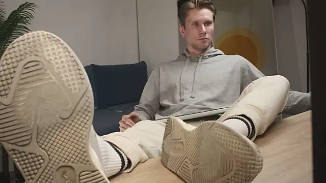 Snapshot of kevin-park chatting on March 18, 2025, 2:28 pm kevin-park online show from March 18, 2025, 2:28 pm