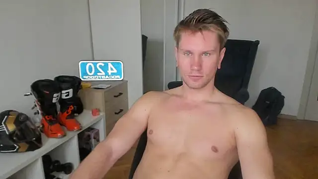 Snapshot of kevin-park chatting on October 22, 2025, 7:08 am kevin-park online show from October 22, 2025, 7:08 am