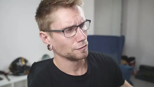 Snapshot of kevin-park chatting on September 14, 2025, 12:27 pm kevin-park online show from September 14, 2025, 12:27 pm