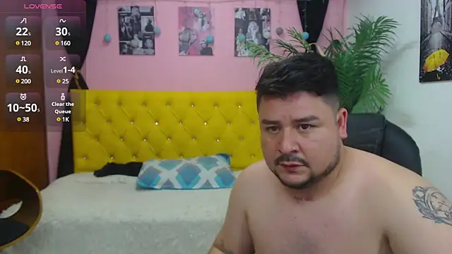 Snapshot of oso_dirty_ chatting on March 14, 2025, 5:24 pm oso dirty  online show from March 14, 2025, 5:24 pm