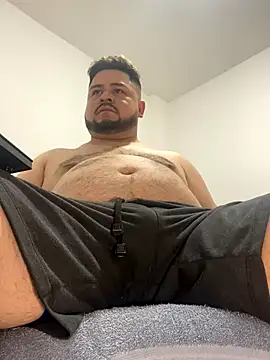 Snapshot of oso_dirty_ chatting on October 14, 2025, 6:30 pm oso dirty  online show from October 14, 2025, 6:30 pm