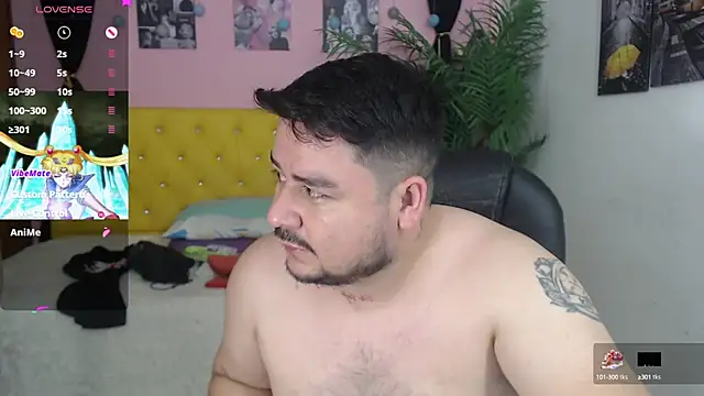 Snapshot of oso_dirty_ chatting on February 13, 2025, 5:33 pm oso dirty  online show from February 13, 2025, 5:33 pm