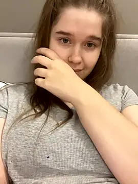 Snapshot of HornyGirlH chatting on November 30, 2025, 2:23 am HornyGirlH online show from November 30, 2025, 2:23 am