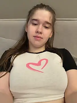 Snapshot of HornyGirlH chatting on May 10, 2026, 5:55 am HornyGirlH online show from May 10, 2026, 5:55 am