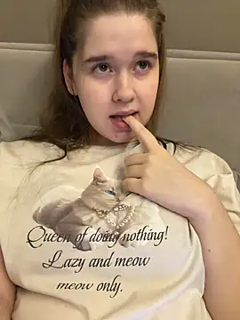 HornyGirlH online show from April 6, 2026, 1:12 am