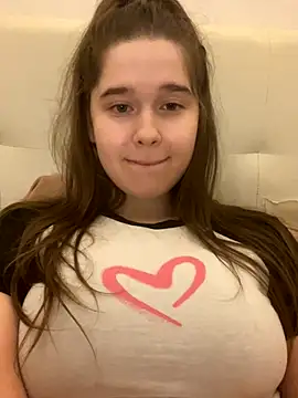 Snapshot of HornyGirlH chatting on October 20, 2025, 10:32 pm HornyGirlH online show from October 20, 2025, 10:32 pm