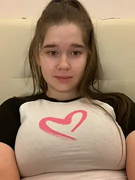 Snapshot of HornyGirlH chatting on March 12, 2025, 10:39 pm HornyGirlH online show from March 12, 2025, 10:39 pm