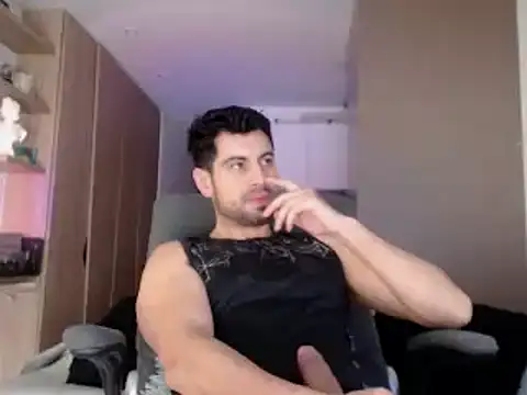 Snapshot of bradley_muscle chatting on September 18, 2025, 8:01 pm bradley muscle online show from September 18, 2025, 8:01 pm