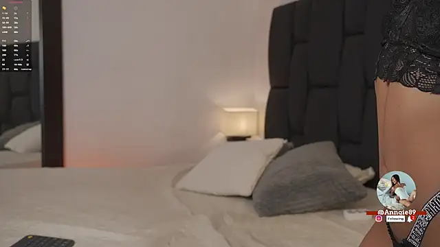 Snapshot of MelisaLopez_ chatting on February 19, 2026, 12:24 pm MelisaLopez online show from February 19, 2026, 12:24 pm