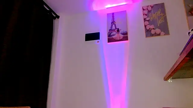 Snapshot of veronica_villalba chatting on March 21, 2025, 5:11 am veronica villalba online show from March 21, 2025, 5:11 am