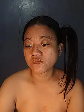 Snapshot of Urchanel chatting on November 1, 2025, 7:52 pm Urchanel online show from November 1, 2025, 7:52 pm