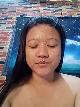 Snapshot of Urchanel chatting on February 14, 2025, 2:50 am Urchanel online show from February 14, 2025, 2:50 am