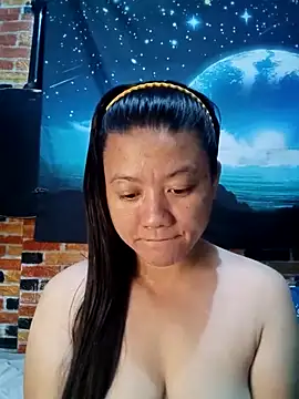 Snapshot of Urchanel chatting on March 22, 2025, 12:04 pm Urchanel online show from March 22, 2025, 12:04 pm