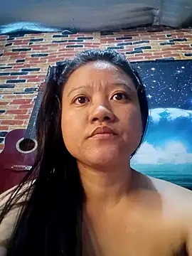 Snapshot of Urchanel chatting on February 8, 2025, 10:51 pm Urchanel online show from February 8, 2025, 10:51 pm