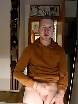 Playbunniboy online show from November 3, 2025, 8:01 pm