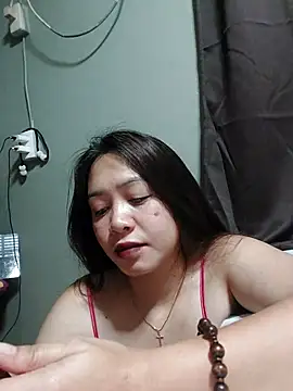Snapshot of MissKitty31 chatting on April 26, 2026, 6:43 am MissKitty31 online show from April 26, 2026, 6:43 am