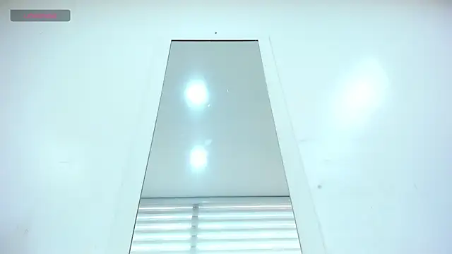 Snapshot of moxa_hot chatting on November 12, 2025, 1:48 pm moxa hot online show from November 12, 2025, 1:48 pm