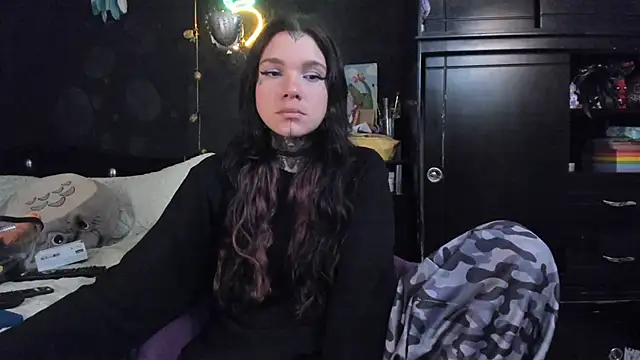 Lilmarieee online show from November 11, 2025, 11:20 pm