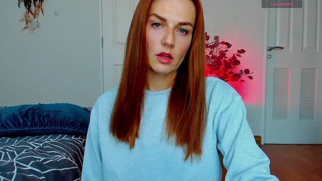 Snapshot of BritneyHall chatting on February 26, 2025, 8:17 am BritneyHall online show from February 26, 2025, 8:17 am