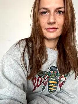 Snapshot of BritneyHall chatting on October 15, 2025, 9:39 am BritneyHall online show from October 15, 2025, 9:39 am