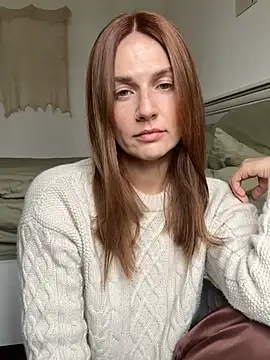 Snapshot of BritneyHall chatting on April 15, 2026, 9:59 am BritneyHall online show from April 15, 2026, 9:59 am