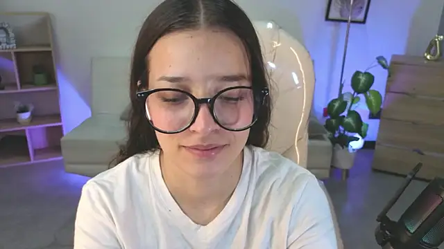 Snapshot of Amaia_Daniells chatting on February 3, 2026, 12:32 pm Amaia Daniells online show from February 3, 2026, 12:32 pm