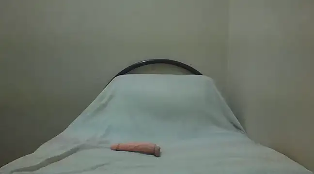 Snapshot of Annerae chatting on March 22, 2025, 3:20 pm Annerae online show from March 22, 2025, 3:20 pm