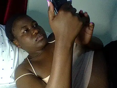 cute-marianna online show from May 22, 2026, 5:27 am