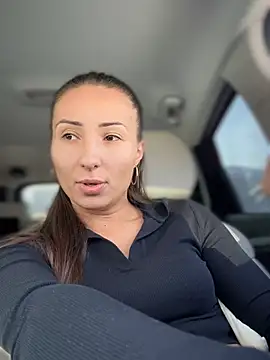 Snapshot of YOUR-KARINA chatting on January 24, 2025, 9:06 am YOUR-KARINA online show from January 24, 2025, 9:06 am