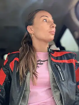 Snapshot of YOUR-KARINA chatting on March 15, 2025, 9:09 am YOUR-KARINA online show from March 15, 2025, 9:09 am