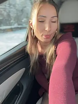 YOUR-KARINA online show from December 19, 2025, 6:38 am