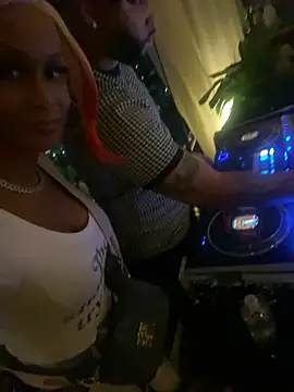 xdolltv online show from July 5, 2026, 12:59 am
