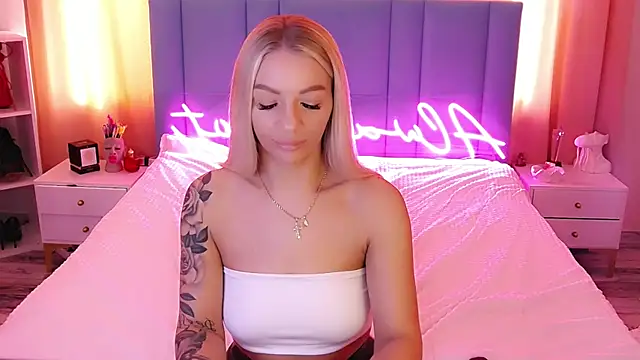 Snapshot of AllwaysHotJ chatting on March 9, 2025, 2:50 am AllwaysHotJ online show from March 9, 2025, 2:50 am