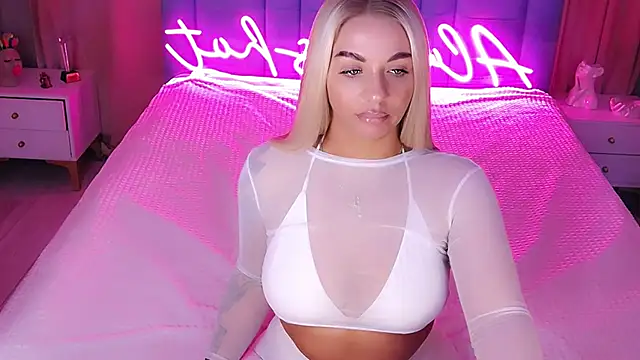 Snapshot of AllwaysHotJ chatting on November 19, 2025, 2:22 am AllwaysHotJ online show from November 19, 2025, 2:22 am