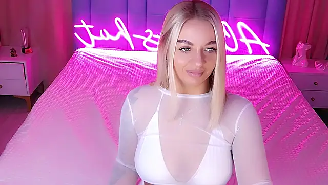 Snapshot of AllwaysHotJ chatting on November 9, 2025, 2:15 am AllwaysHotJ online show from November 9, 2025, 2:15 am