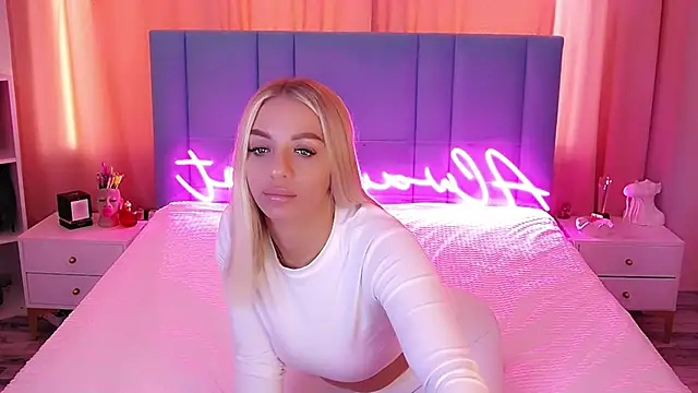 Snapshot of AllwaysHotJ chatting on February 23, 2025, 2:18 am AllwaysHotJ online show from February 23, 2025, 2:18 am