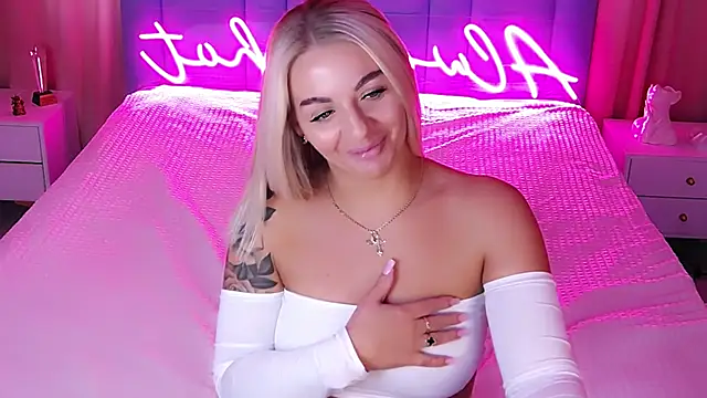 Snapshot of AllwaysHotJ chatting on October 15, 2025, 2:10 am AllwaysHotJ online show from October 15, 2025, 2:10 am