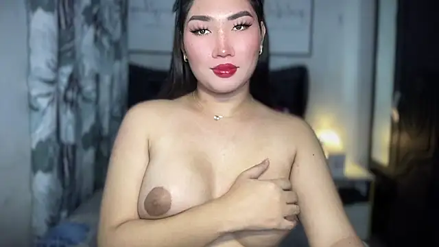 Snapshot of Miss_Deliciousness chatting on April 21, 2026, 4:13 pm Miss Deliciousness online show from April 21, 2026, 4:13 pm