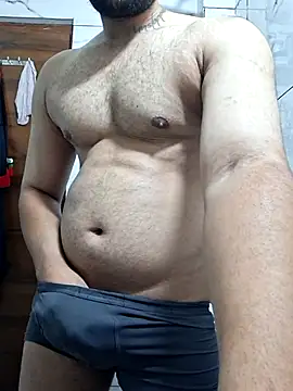 Snapshot of GYMBOY0071 chatting on October 10, 2025, 10:32 pm GYMBOY0071 online show from October 10, 2025, 10:32 pm